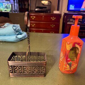 BBW Dual Soap/Lotion/Fragrance Holder or Caddy